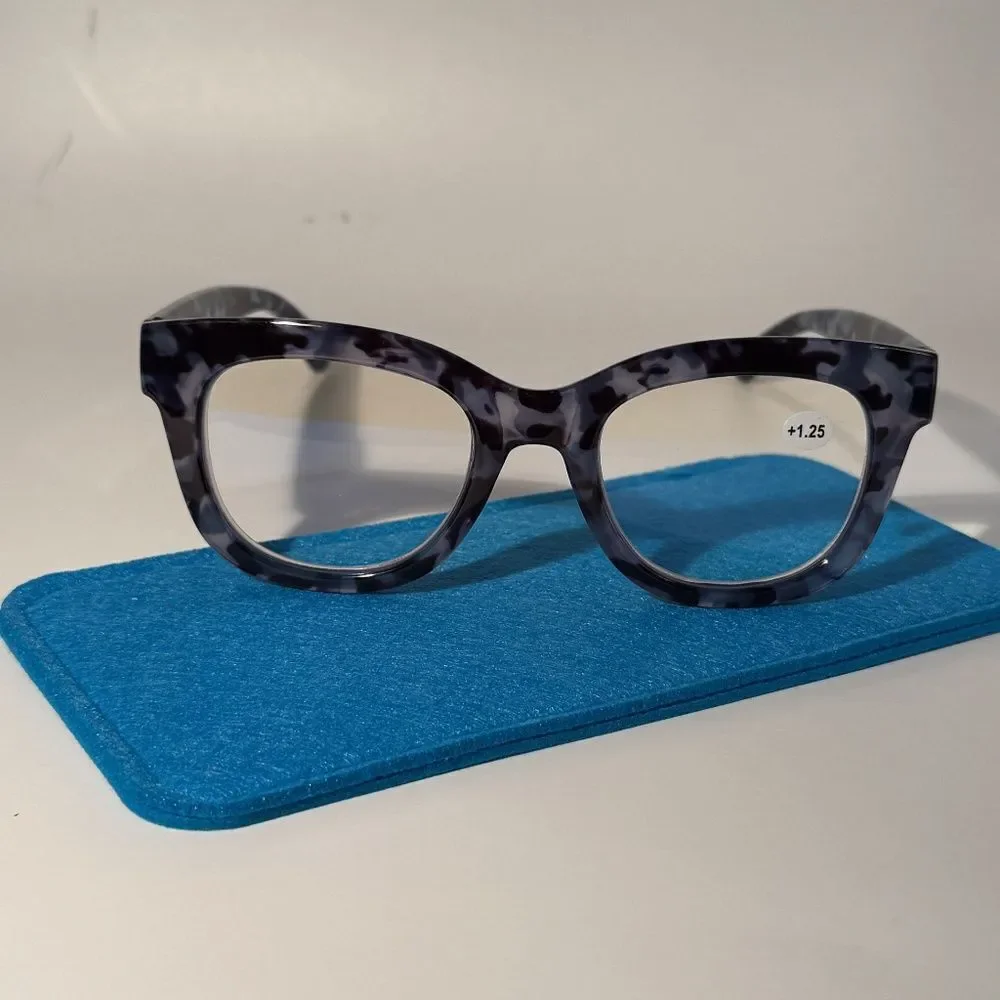 1566 Mona Reading Glasses 1.75 Black GrTortoise Readers Rounded Square Frame NWT